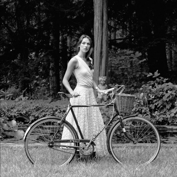 Meet your Posher- Mary Claire Hogan - Picture 2 of 4